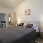 Moderne Ferienwohnung Dunja In Pula